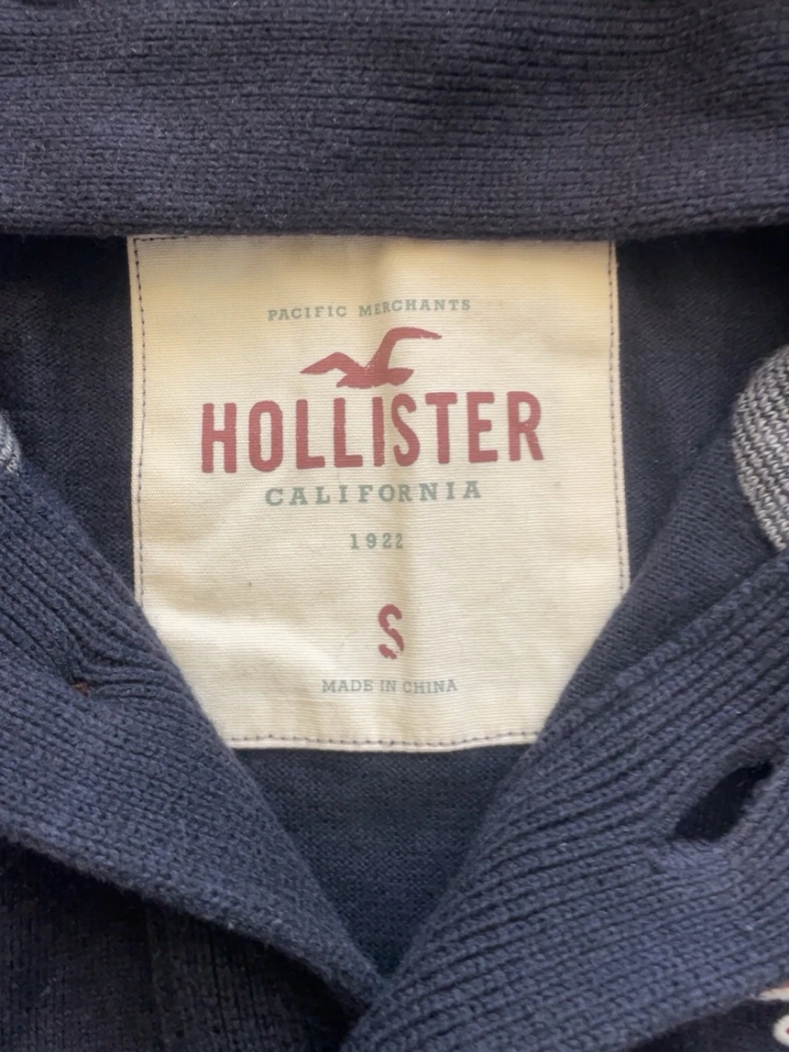 Hollister Cardigan - 3