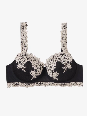 Svart spets-bh intimissimi - En superfin bh från intimissimi i storlek 80C. Endast använd någon gång och är i väldigt fint skick, säljer då det tyvärr är fel storlek för mig🌷. Nypris 640kr