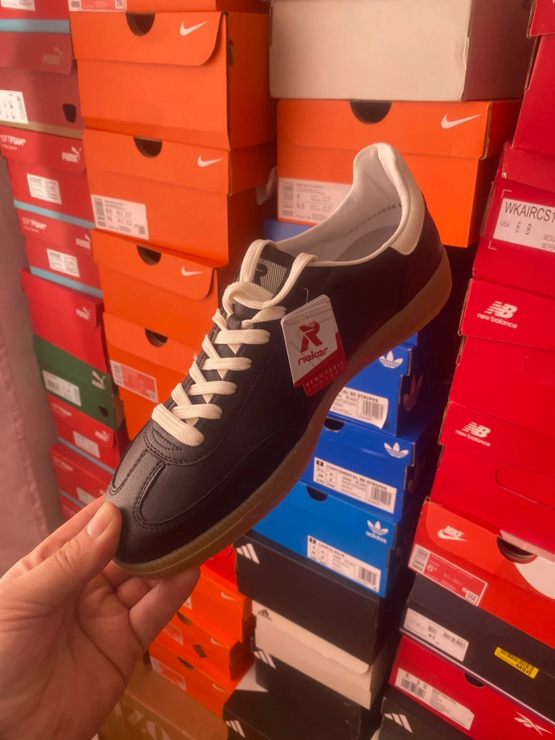 Svarta sneakers från Rieker - 1