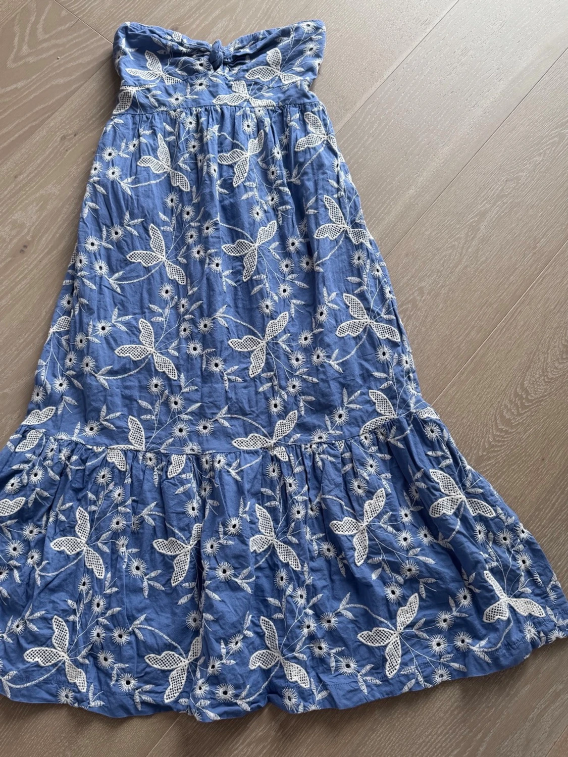 Next strapless maxiklänning i stl S - 1