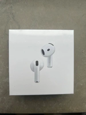 Apple AirPods 4 ANC - Helt nya skriv för frågor osv