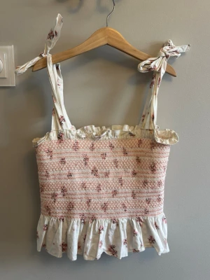 By Malina topp  - Söt somrig topp från By Malins 