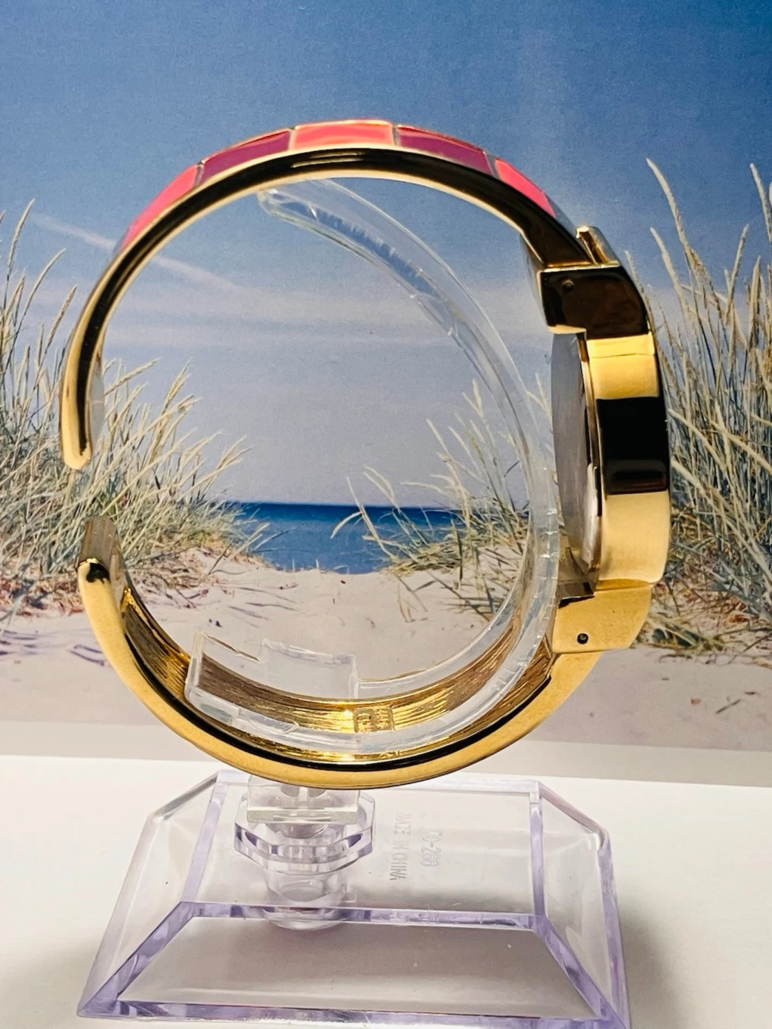 Guldig klocka från In Zone - 4