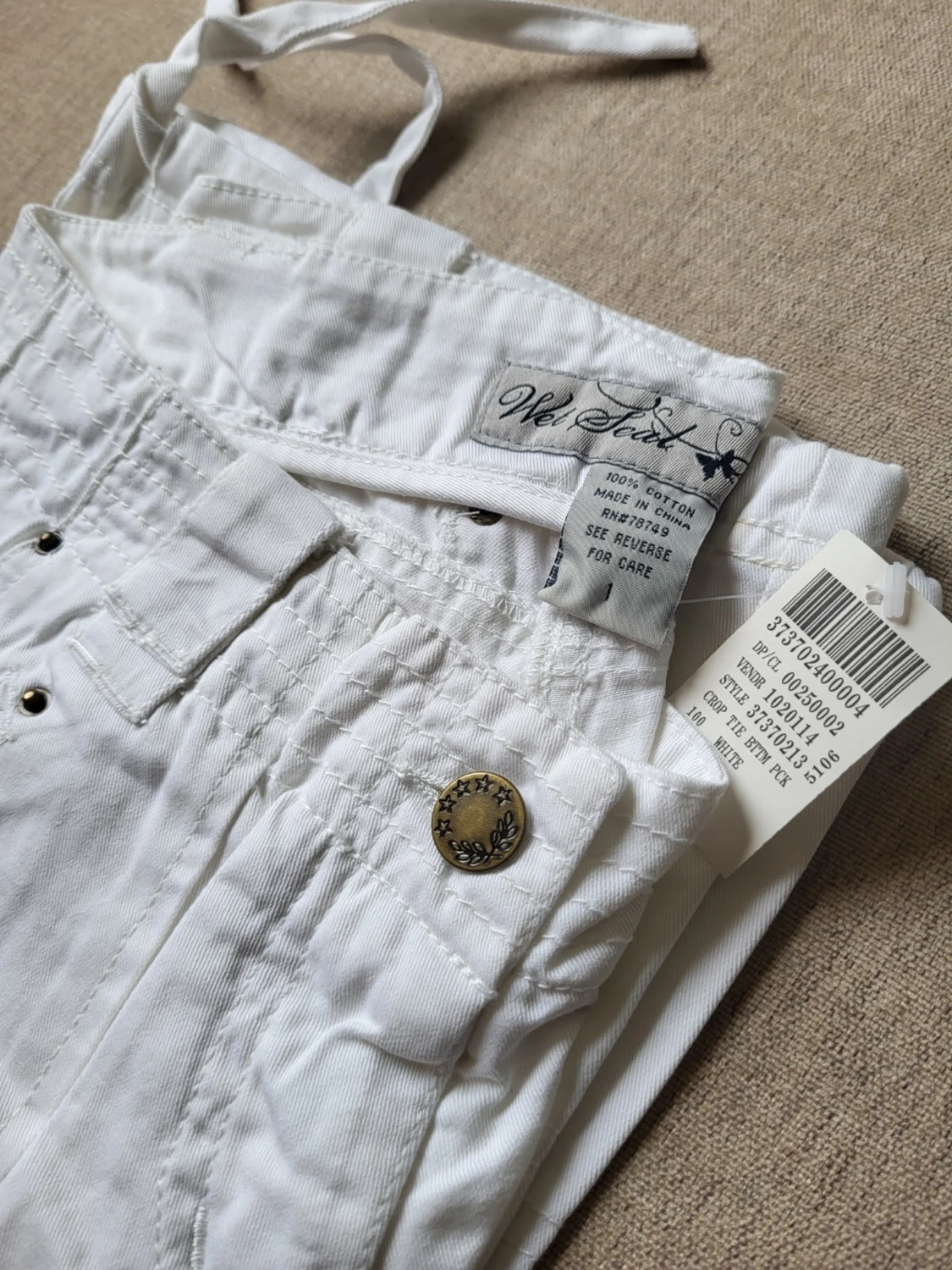 Vita cargobyxor med snörning Wet Seal size 1 USA Xs - 2
