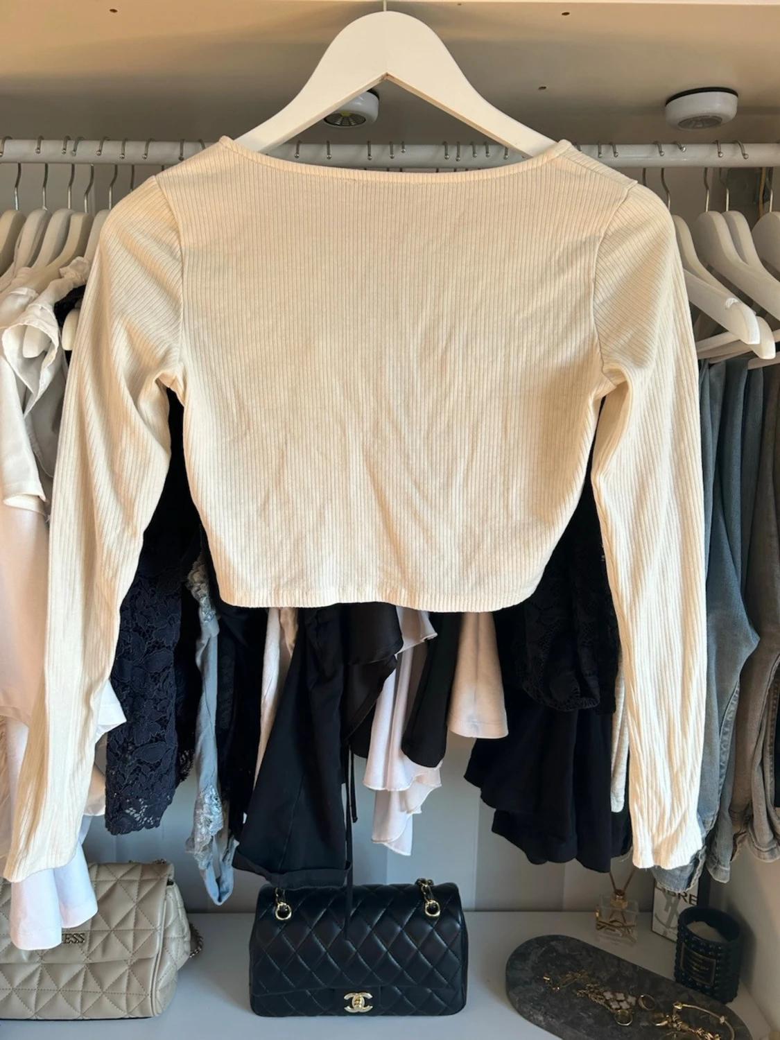 Ribbad croppad topp från NA-KD - 2