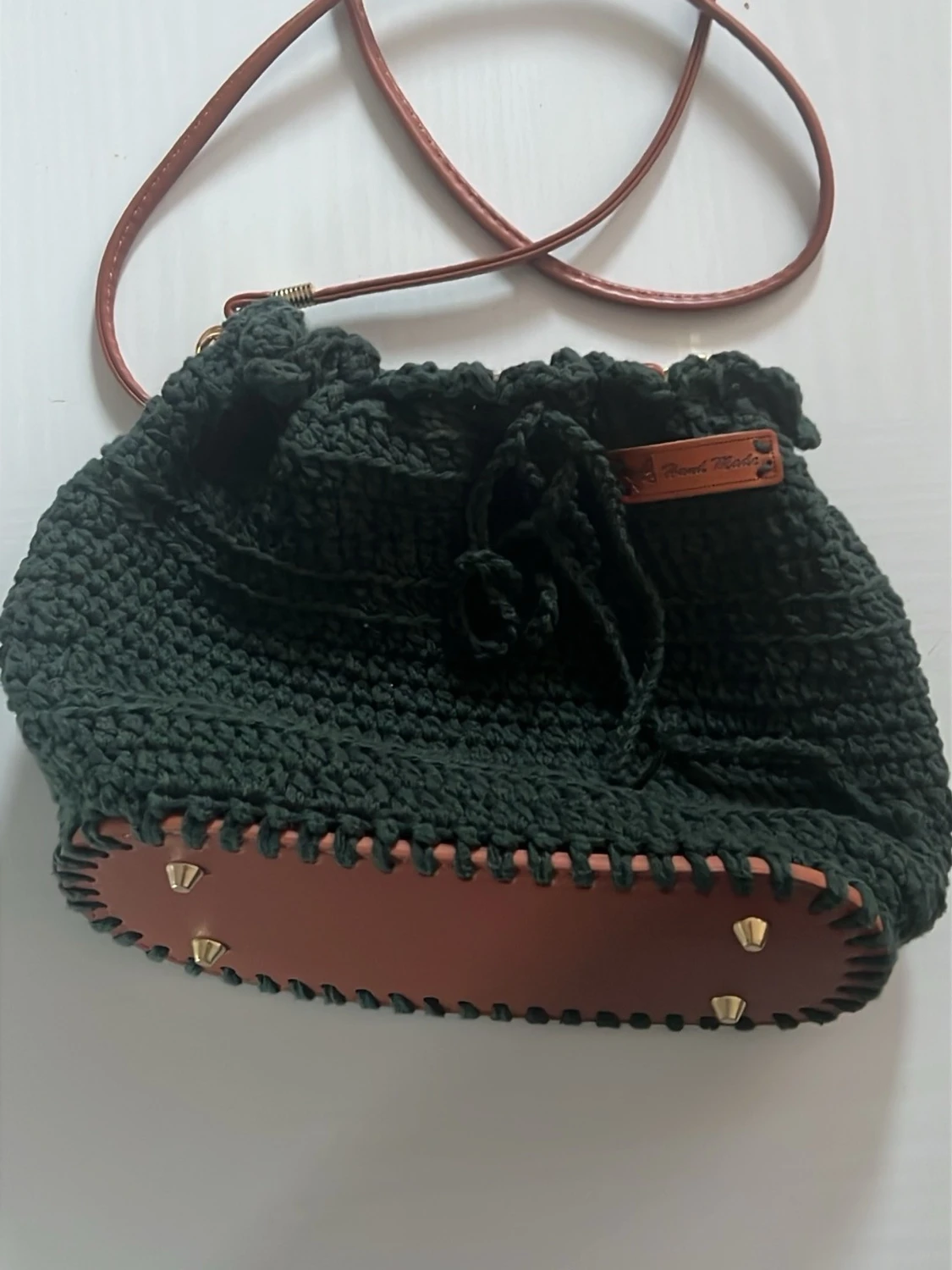Handgjord mörkgrön virkad handväska