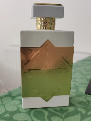 Maison Alhambra Infini Musk  - Maison Alhambra Infini Musk, 100ml från början, mellan 85-90ml kvar, låda saknas 