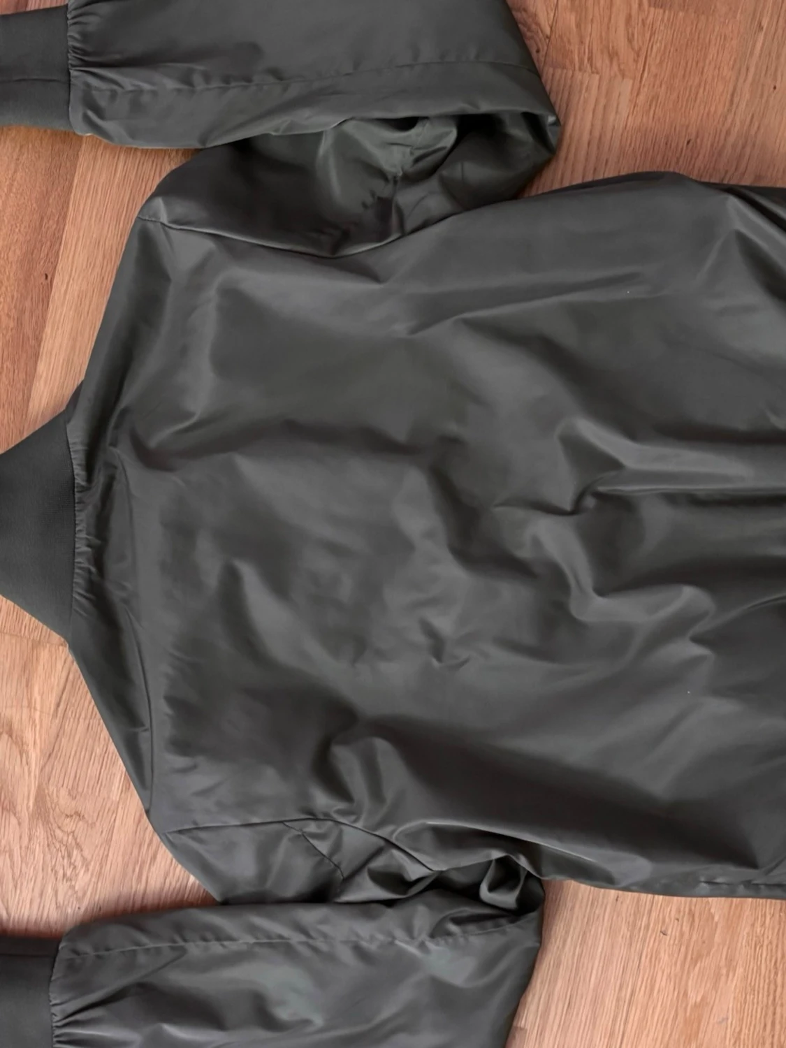 Olivgrön bomberjacka  - 1