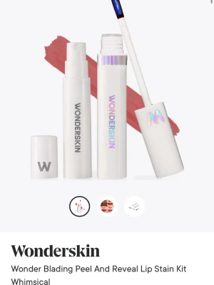 Wonderskin Wonder Lip Stiain - Wonderskin Wonder  Lip Stain  i färgen Whimsical. Ger en intensiv rosa nyans med långvarig effekt. Testade en gång. 