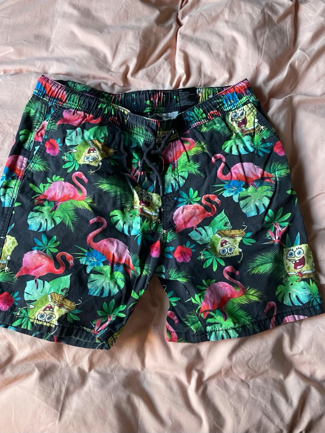 Roliga shorts svampbob