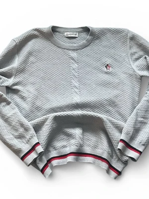 Moncler tröja - 9/10 kvalité Size L 