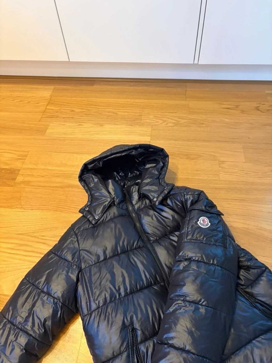 Marinblå dunjacka från Moncler - 1