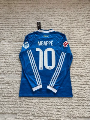 Mbappe långärmad  - Helt ny real Madrid tröja, tredje stället 🥶