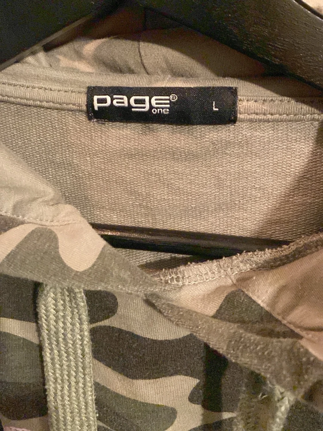 Camo hoodie med tryck från Paper - 2