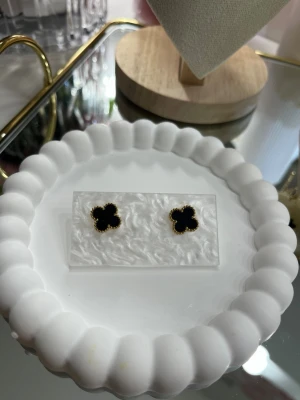 Fyrklöver örhängen  - Rostfritt stål,18k guldpläterat 