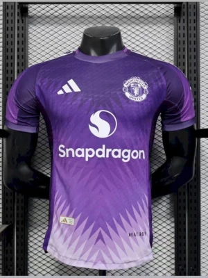 Lila Manchester United matchtröja - Bra kvalitet, har i flera olika storlekar