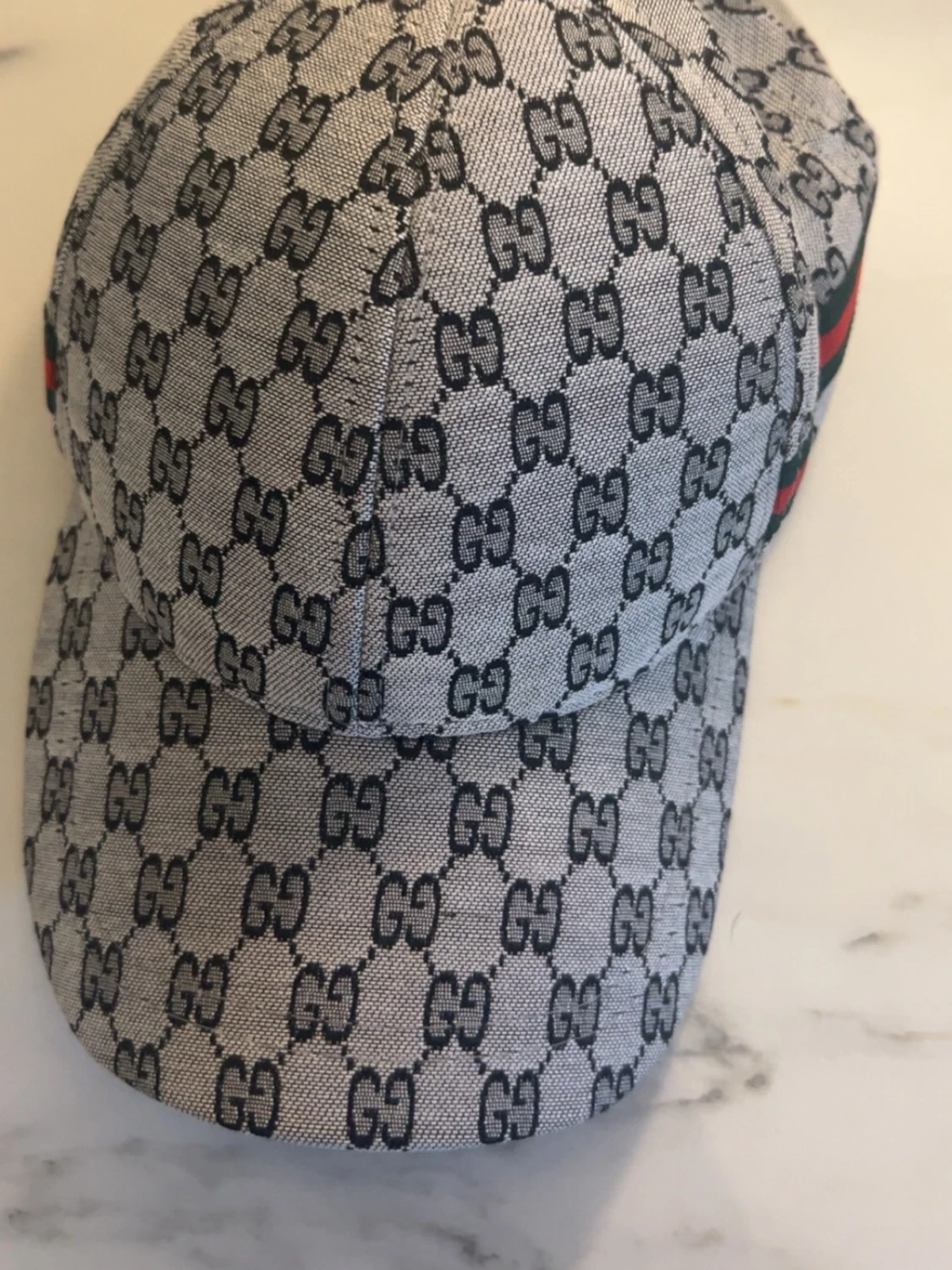 Gucci keps med GG-mönster