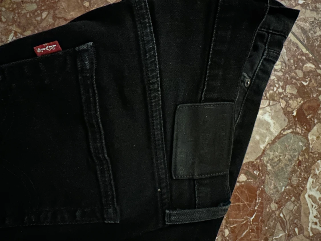 Levi's 502 svarta jeans - 2