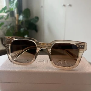 Chili ecru 04 - Väldigt bra skick i färgen ecru ändast änvänd ett få antal gånger