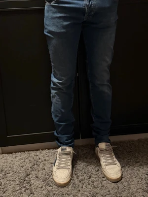 Jacob cohen jeans, nick modell - Säljer dessa goa Jacob cohen jeans är lite för stora på mig därför jag säljer dom 