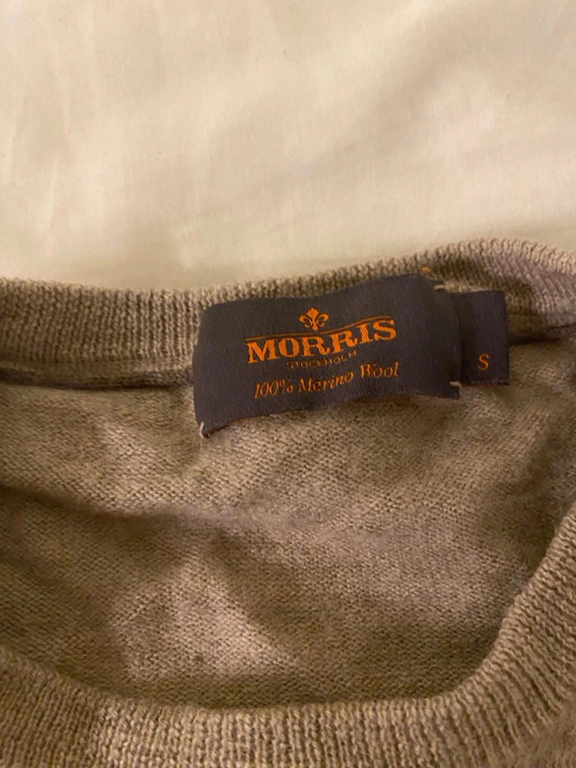 Beige stickad Morris tröja med rund hals - 2
