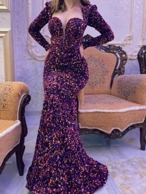 Glittrig långklänning med öppen rygg - Från Kosovo, använd endast en gång 