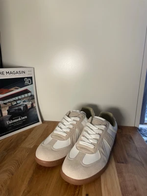 GAT Skor - MM GAT sneaker, oanvänd i storlek 43. Vid frågor; skriv! Priset är ej hugget i sten. Vid snabb affär kan jag tänka att sträcka mig något!