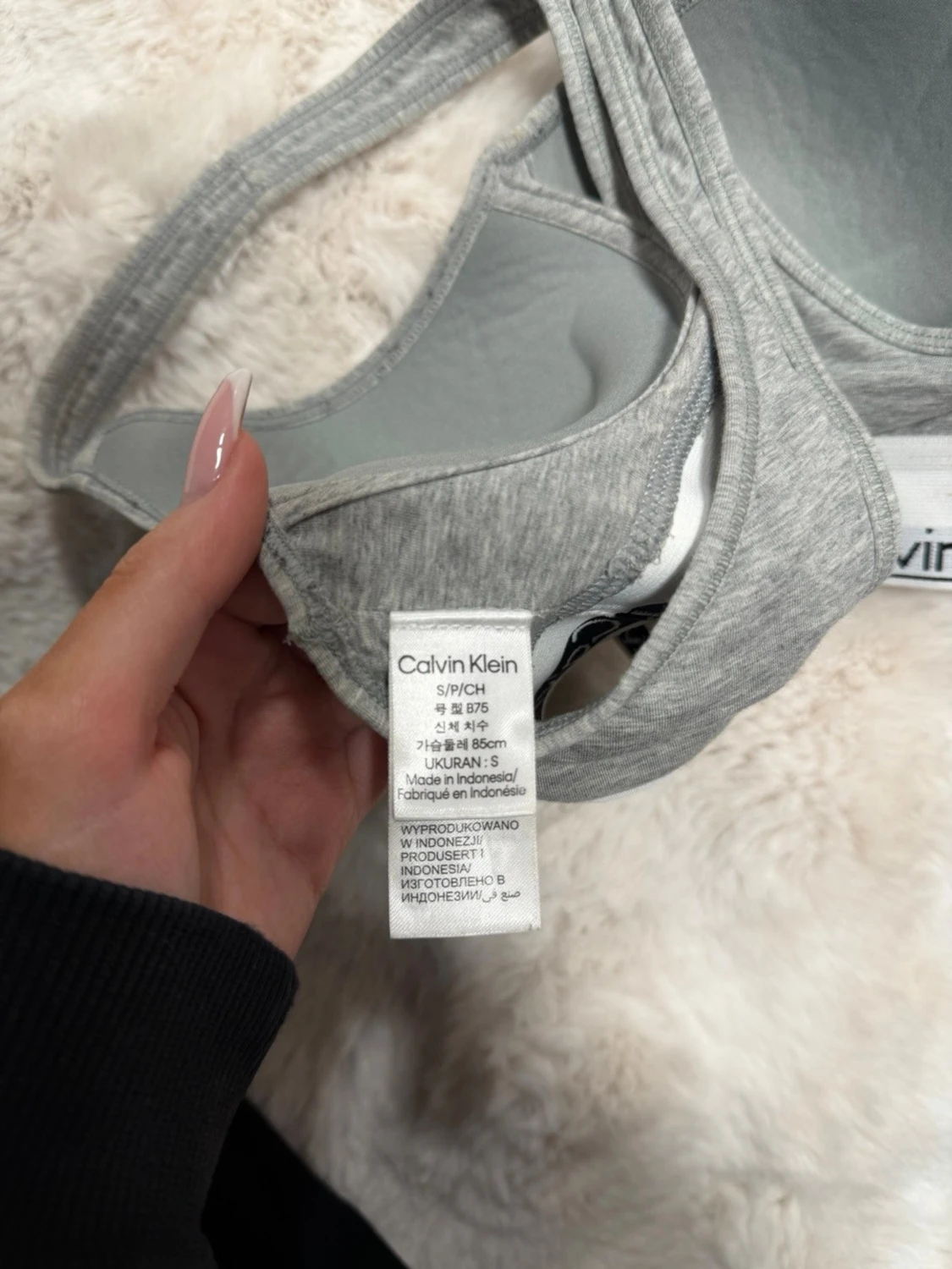 Grå sport-bh från Calvin Klein - 3