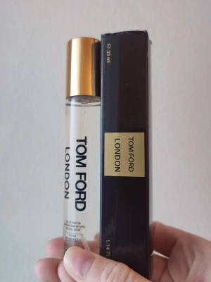 Tom Ford London - Tom Ford London Perfume. 33ml bottle. New! Flaws on the box, see pictures. A great winter/fall fragrance.