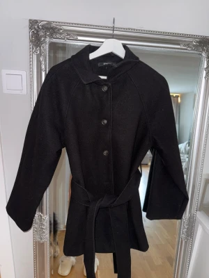 Kappa - Gott skick, nopprig men går att åtgärda 🌸 Inga skavanker