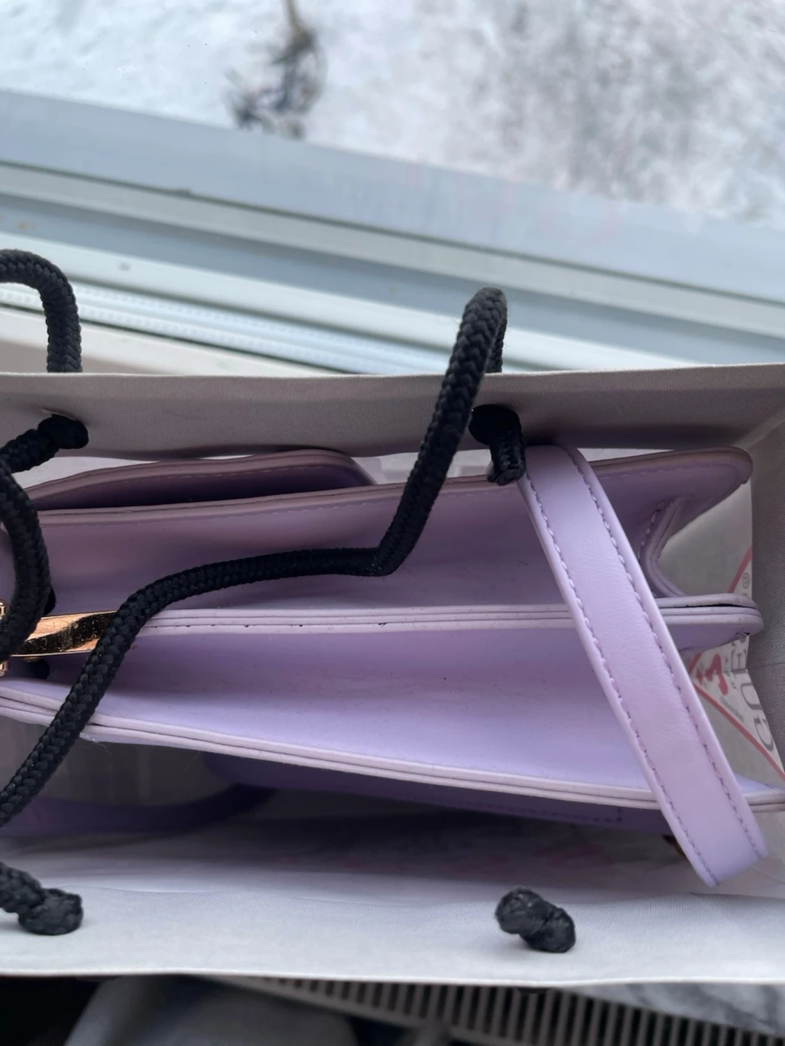 Ljuslila handväska med hjärtspänne - 2