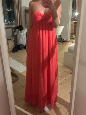Rosa klänning - Jätte fin rosa klänning