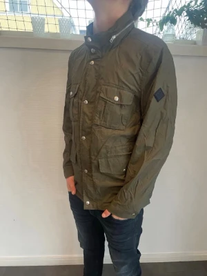 Gant Field jacka - Gant Field jacka  herr| pris:799kr| storlek: L| skick:9/10| hör av dig vid minsta lilla fundering eller fråga|