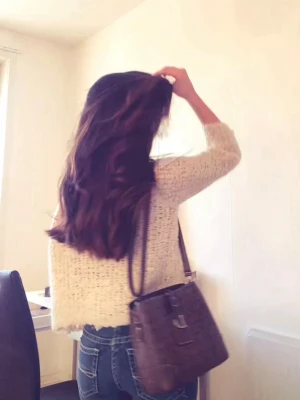 Blå bootcut jeans med fickor - Använts bara på bild!