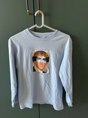 American Phsyco Sleeve - Hejsan!! Säljer nu denna feta sleeve från 40&shorties| bra pris| leverage inom 1-3 arbetsdagar| pris kan diskuteras✌🏼