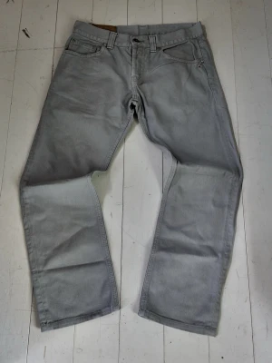 DONDUP jeans  - DONDUP jeans storlek 33. Nyskick!