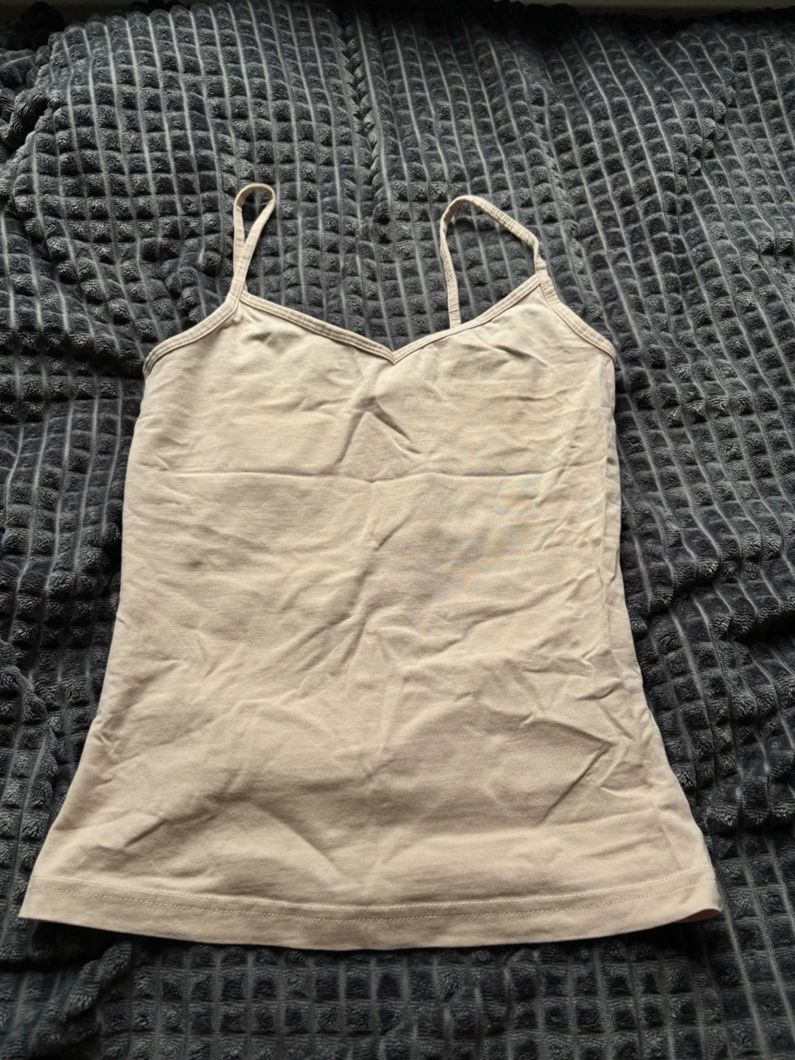 Två baslinnen i beige och brun - 2