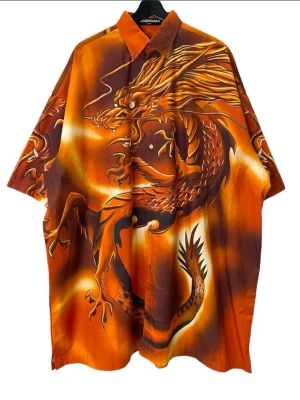 Balenciaga  - Balenciaga ss18 oversized dragon short sleeve button up shirt. Sz 38, fits very oversized. Rrp 1150usd
