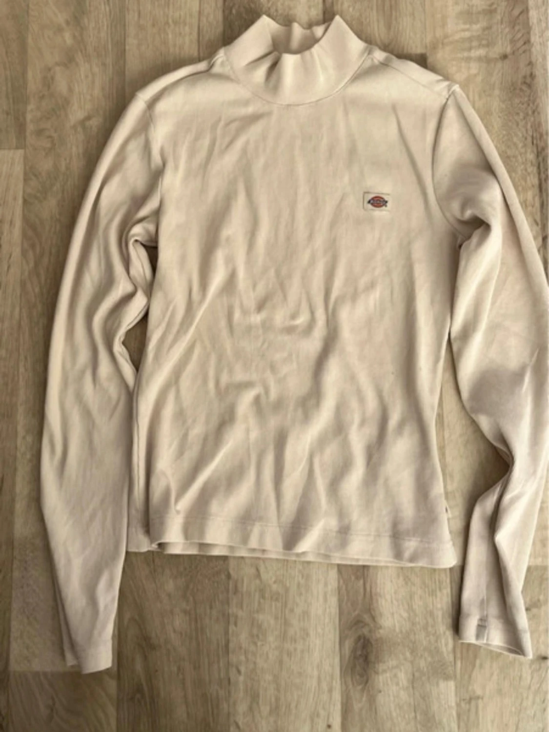 Vit polotopp från Dickies