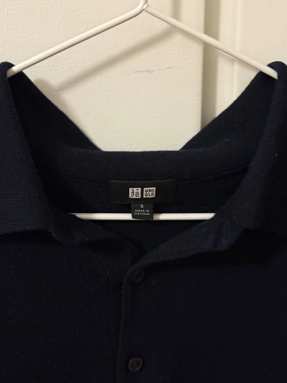 Mörkblå pikétröja från Uniqlo - 2