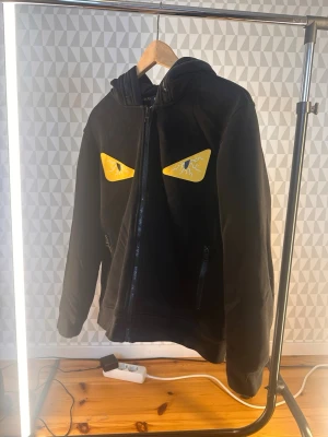 Fendi hoodie  - Fräsch fendi hoodie, skickas dagen efter eller samma dag