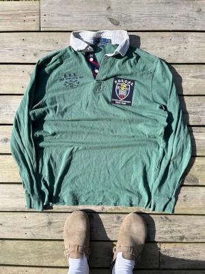 Ralph Lauren kragtröja - Riktigt chill vintage raffe kragtröja, storlek M