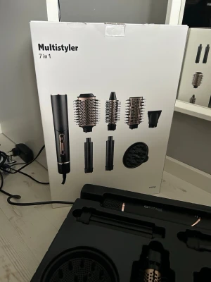 Multistyler 7-i-1 hårstyler  - Multistyler i nyskick, testad en gång❤️
