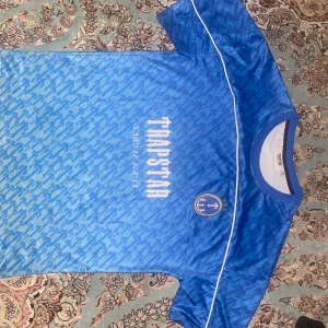 Trapstar Jersey  - Säljer Trapstar Jersey, storlek M vuxen, skick 10/10 