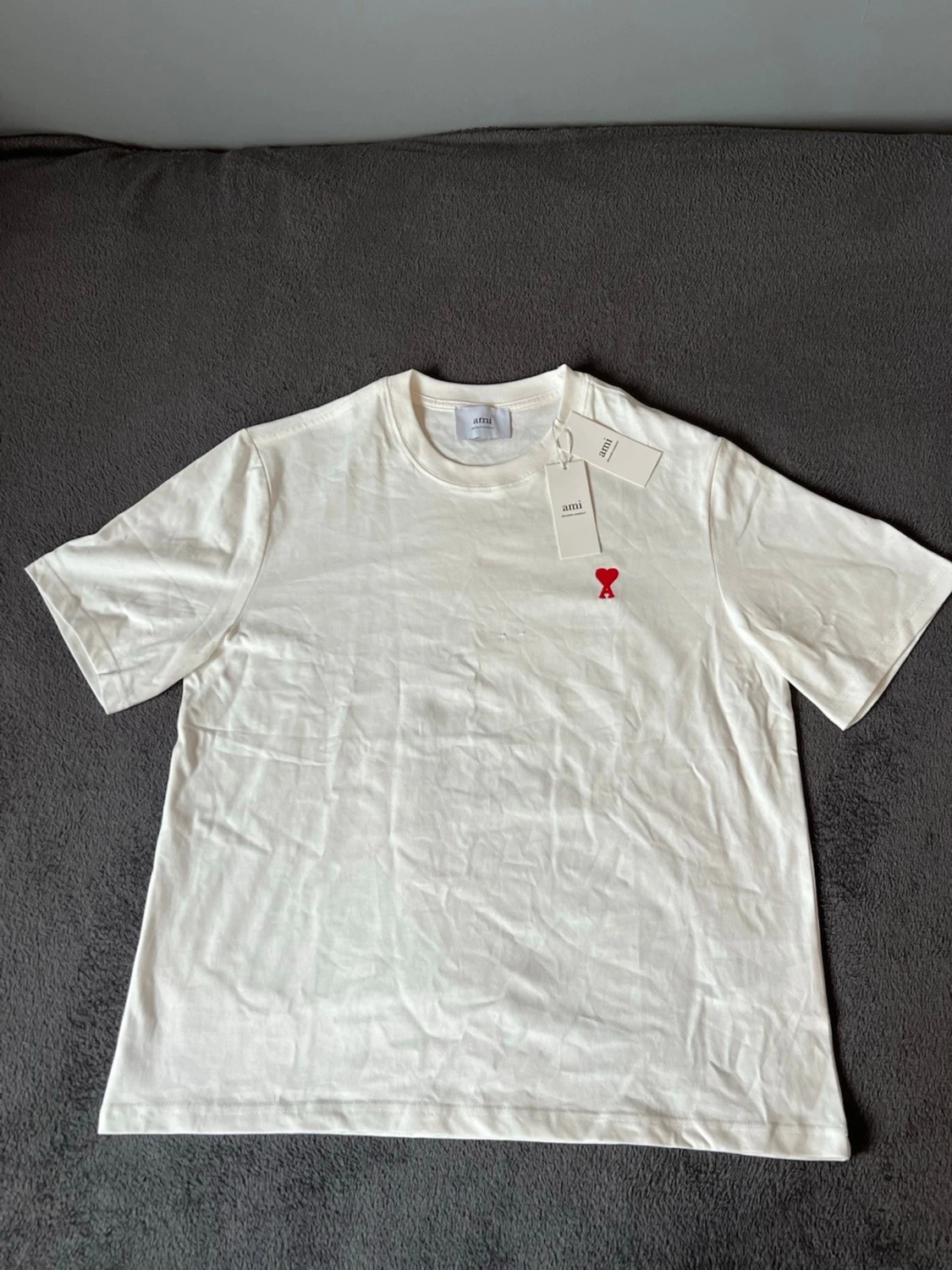 Vit t-shirt från Ami