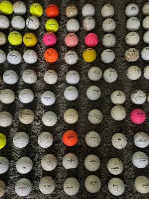 100 st golfbollar billigt !!! - Hej säljer 100st Florida-borna till bra pris 😄.