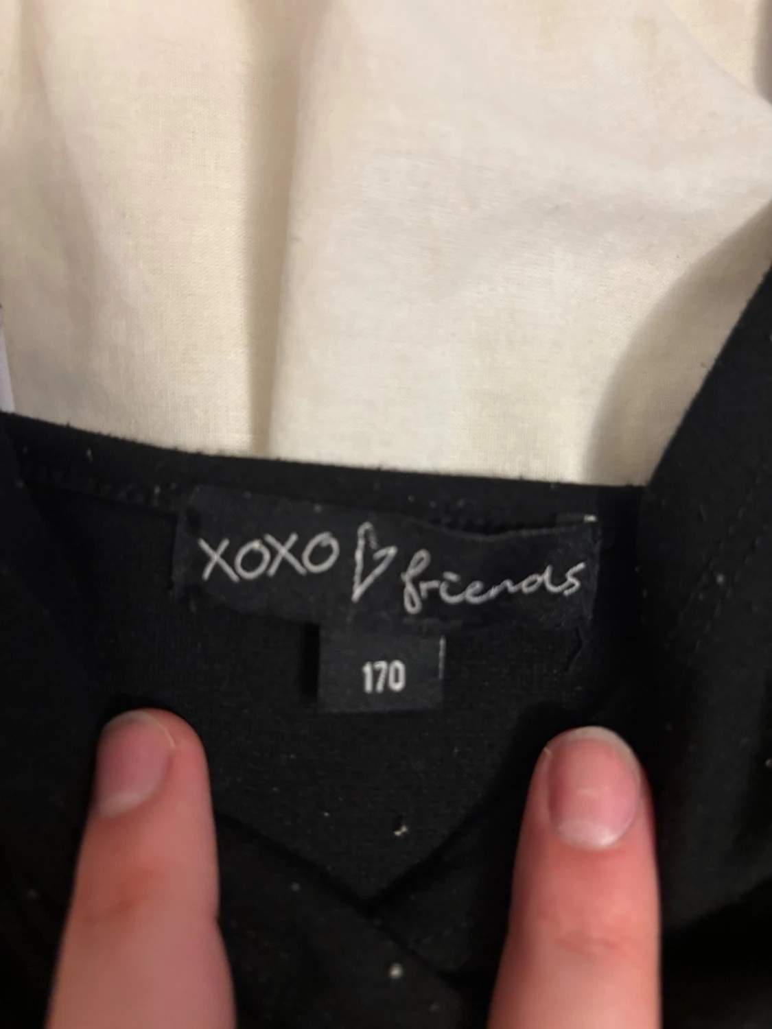 Svart twistad linnetopp - 2