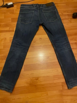 Replay Anbass  - PANGPRIS! 💥 Säljer dessa replay Anbass för endast 199kr! Bra skick och väldigt snygg passform✌️  Hör av dig vid minsta lilla funderingen!