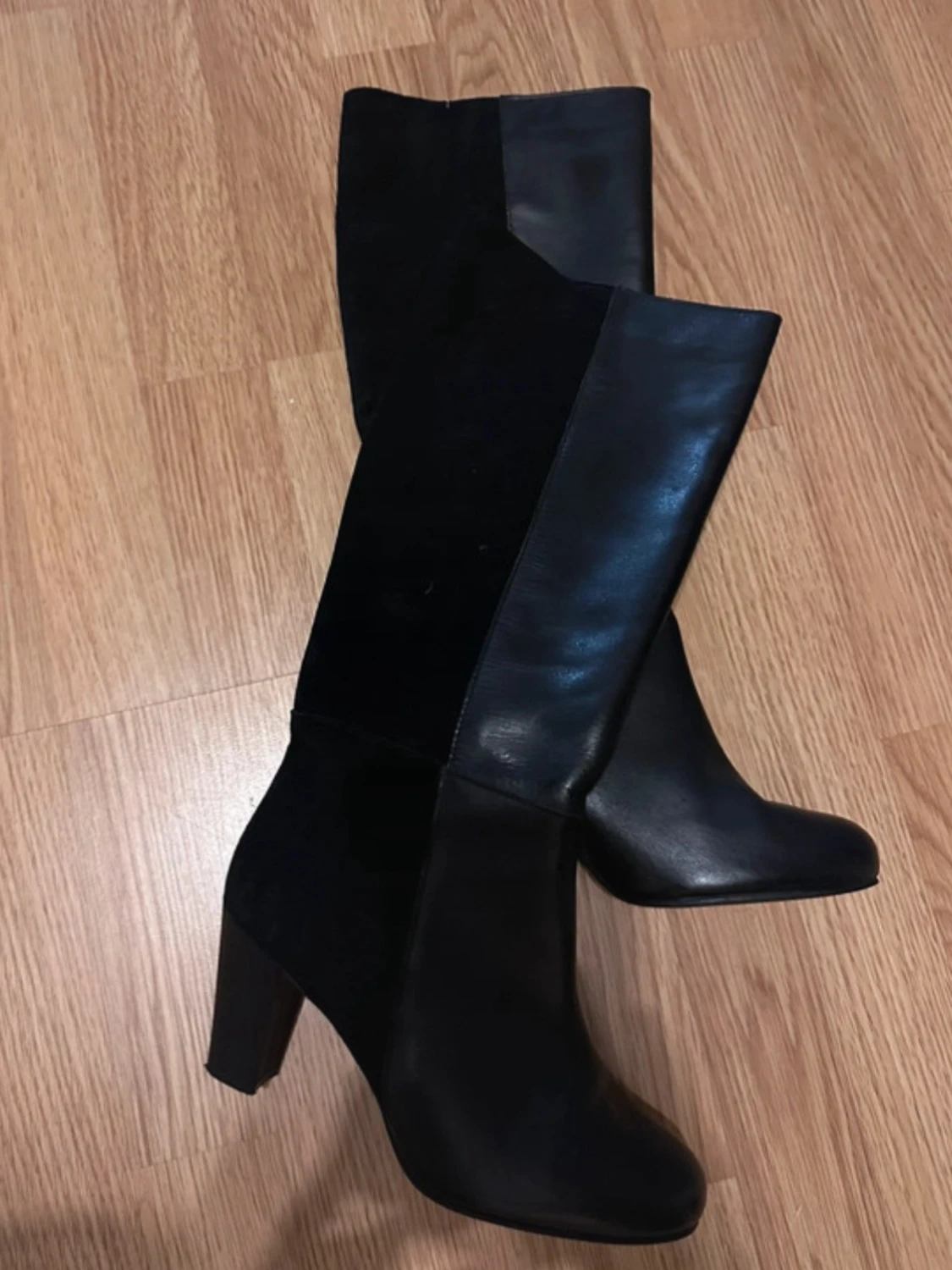 Svarta höga stövlar med klack - 3
