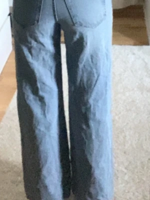 Ljusblåa jeans - Ljusblåa jeans lite baggy🩵🩵